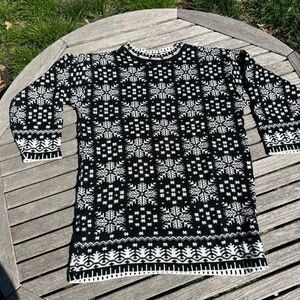 Vintage Venezia Pullover Sweater Size 14/16 Black White Geometric‎ Snowflake